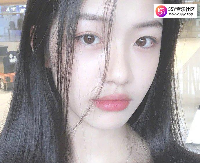 李庚希向涵之什么关系