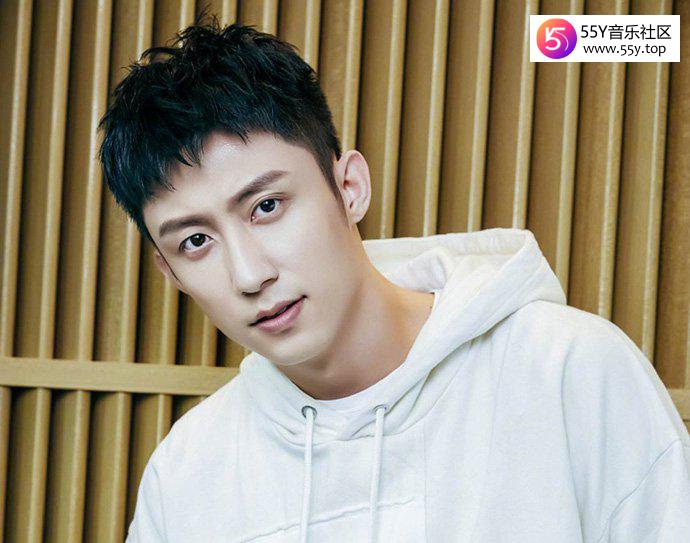 黄景瑜怒斥跟拍者 他和王雨馨的真实关系是怎么样的