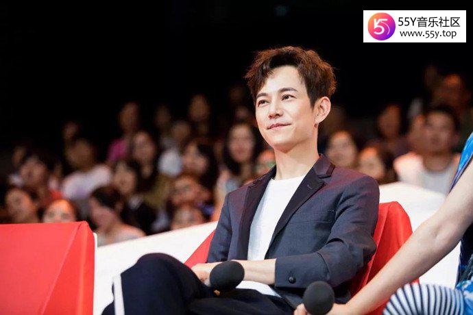 何炅良苦用心被摄像浪费