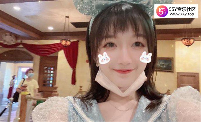 李浩菲真实身高多少 99年小姐姐进圈7年有什么背景