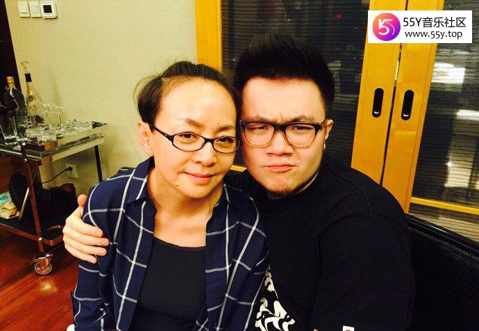 巴图已经结婚生子