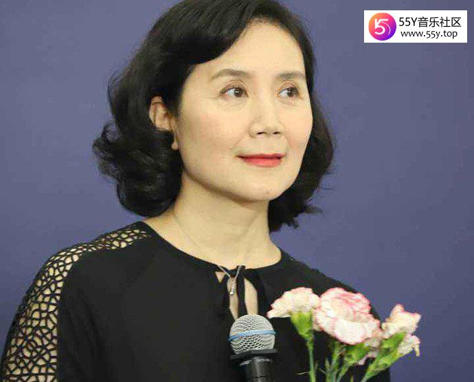 严晓频与老公相识经历