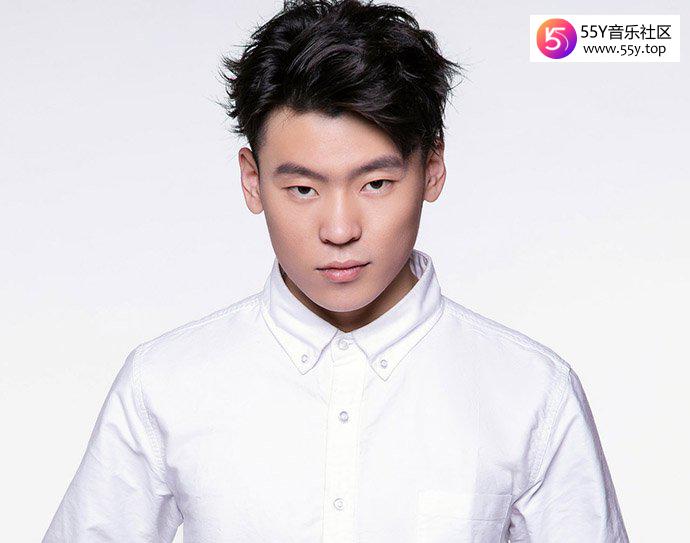 我跌跌撞撞奔向你是什么歌名