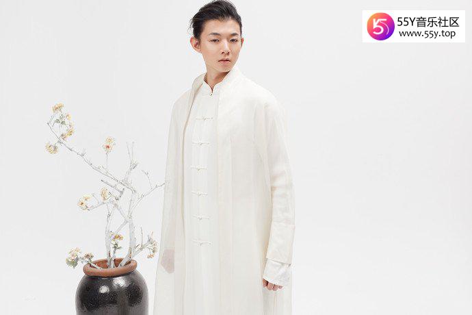为什么霍尊一直都留长发