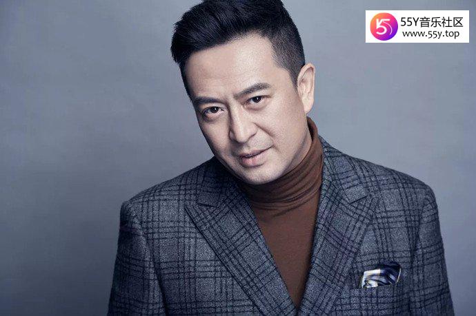 中年爆红张嘉译改名原因是什么