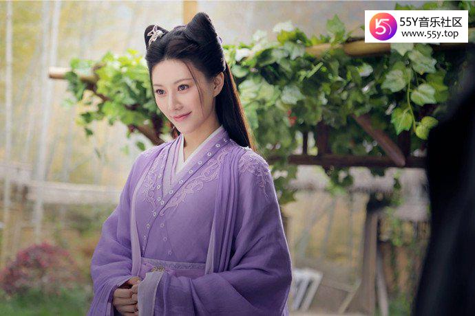 侯梦瑶饰演的紫狐