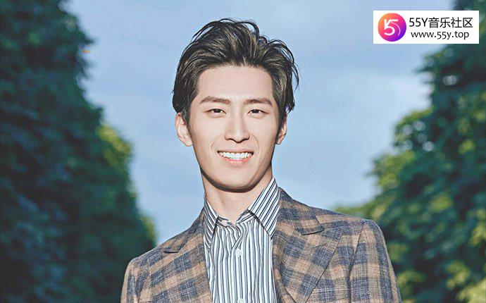 何超莲窦骁什么时候在一起的