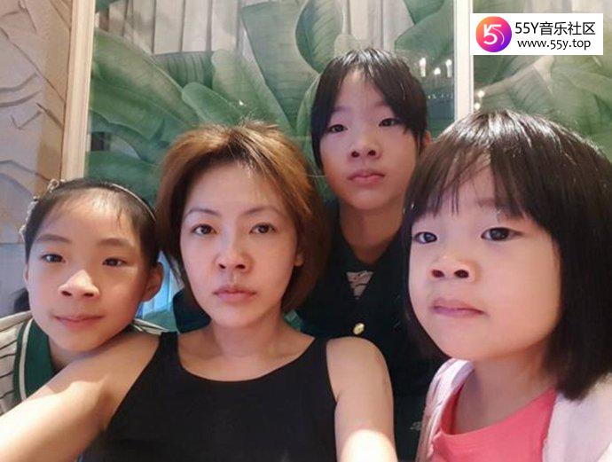 小S说王一博是大女儿的 