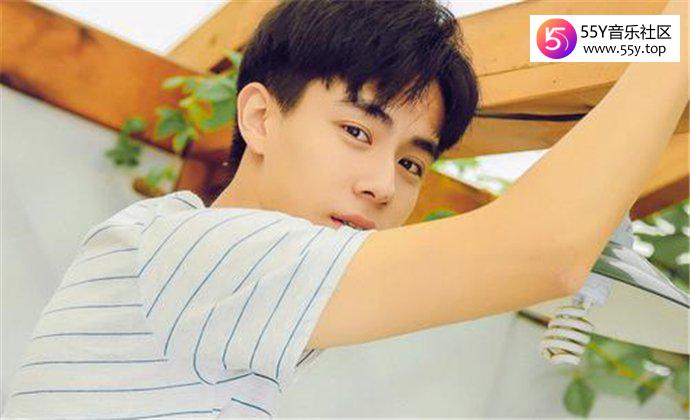 胡一天王梓薇怎么认识的