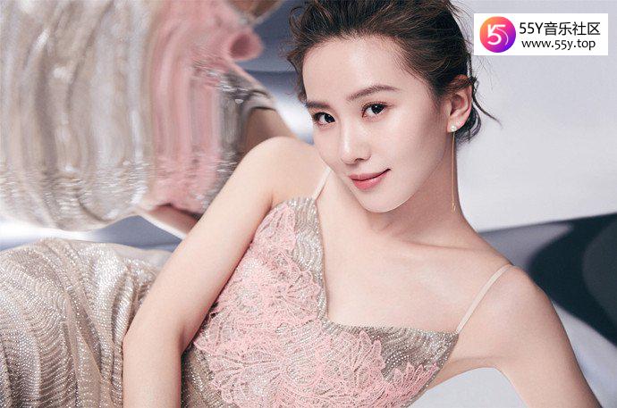 刘诗诗出生于艺术世家