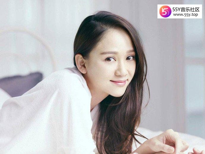 陈乔恩挽手陈正飞遭质疑