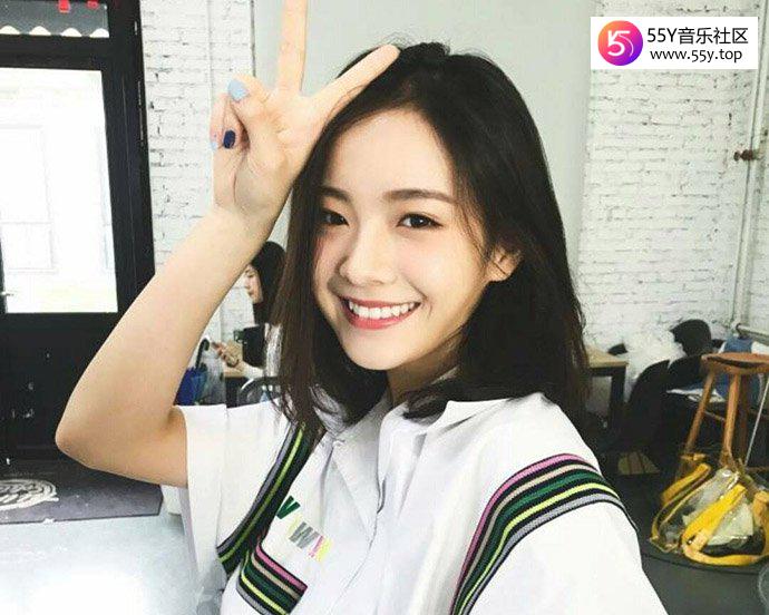 李庚希照片