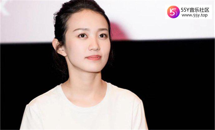 女演员黄尧