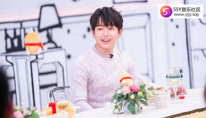 彭昱畅女友疑似他经纪人