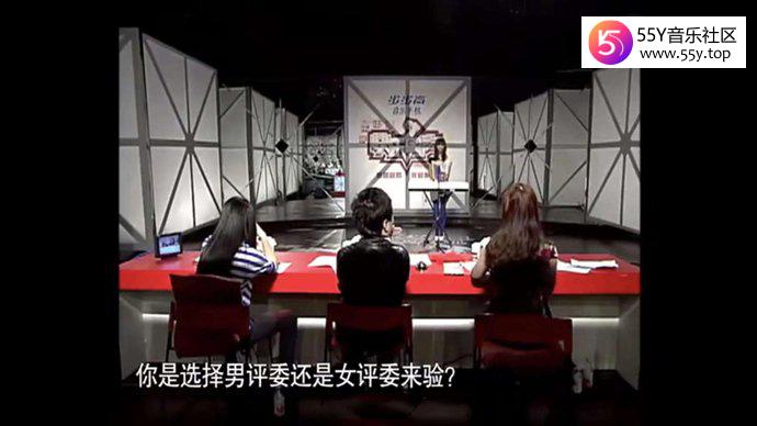 刘著男扮女装