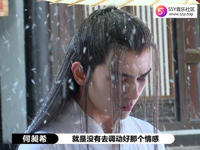 郭敬明力捧何昶希