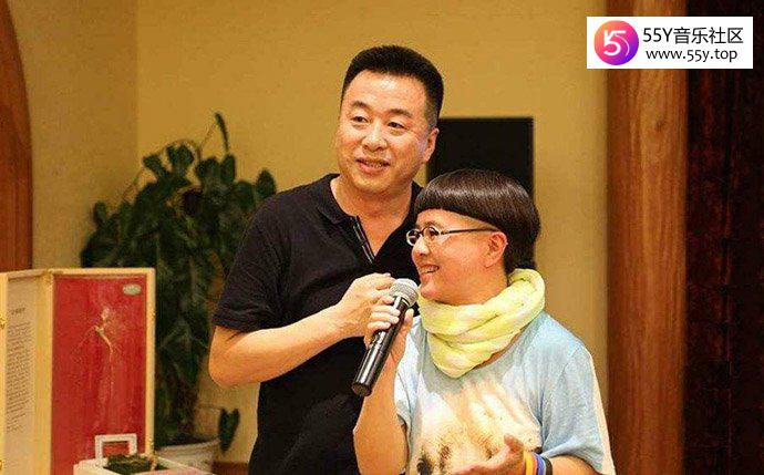 刘纯燕王宁合影