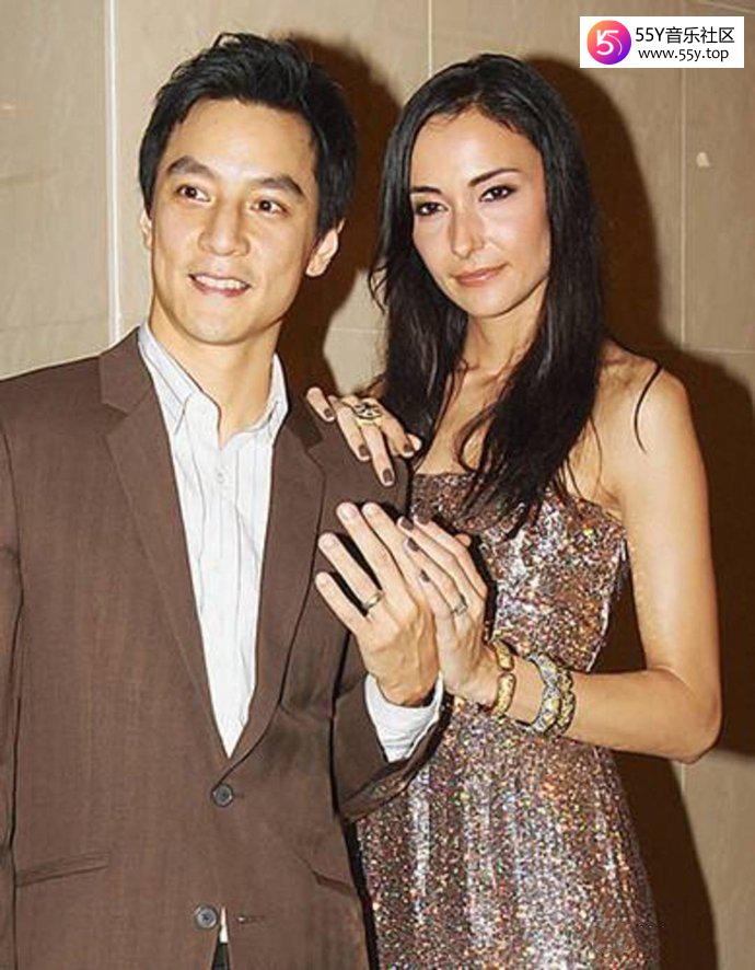 吴彦祖和妻子在南非森林低调完婚